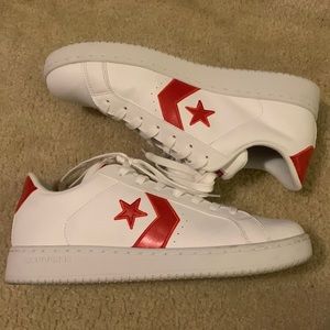 Converse White with red Size 9 1/2